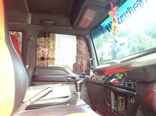 ISUZU DECA 320 มีระบบลากจูง ปี48 รถวิ่งได้ 130000 กว่าๆ
