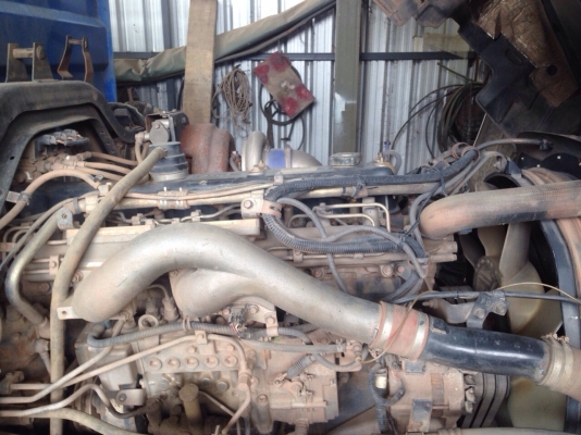 ISUZU DECA 320 มีระบบลากจูง ปี48 รถวิ่งได้ 130000 กว่าๆ