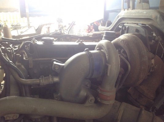ISUZU DECA 320 มีระบบลากจูง ปี48 รถวิ่งได้ 130000 กว่าๆ