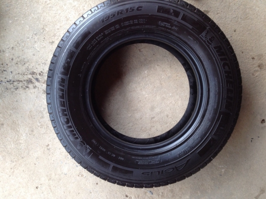ยางรถกระบะมิชลิน195R15ปี2014ถูกคุ้มๆ ยางรถกระบะมิชลิน195R15ปี2014ถูกคุ้มๆ