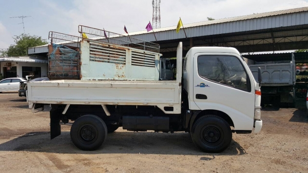 ขาย Hino Dutro301