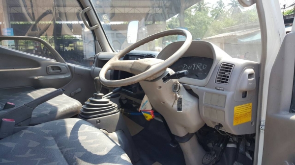 ขาย Hino Dutro301