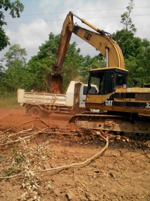 ขายด่วน CAT EL 200 B สภาพดี พร้อมใช้งาน ขายด่วน CAT EL 200 B สภาพดี พร้อมใช้งาน