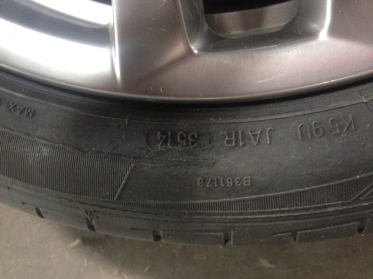 ล้อแม็ก M + ยาง DUNLOP R 20 ทั้งชุด