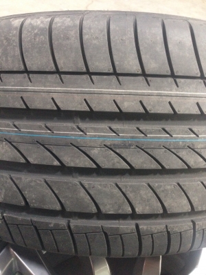 ล้อแม็ก M + ยาง DUNLOP R 20 ทั้งชุด