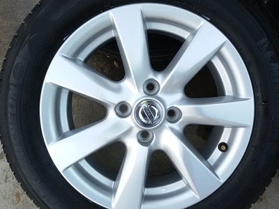 ขายล้อแม็กNISSAN ALMERA VL(รุ่นTOP) ยางปี13  4 ล้อ