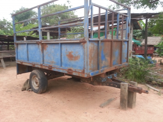 ต้องการขาย 18000 ลดแล้ว ใช้กับรถไถ บรรทุก 2-3 ตัน