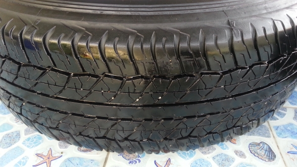 ขายยาง DUNLOP  AT20  255 70R16 ปี13