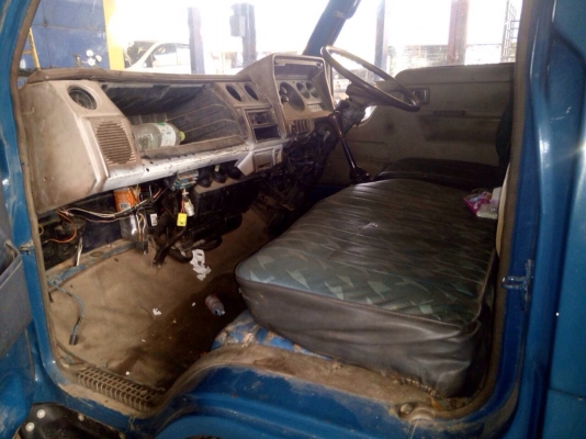 ไดน่า 115แรงBU87. เครื่องดีแชชซีสวย ภาษีเต็มพร้อมใช้สภาพเดิมๆครับ