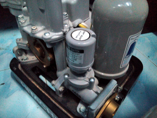 ขายปั้มน้ำแรงดันคงที่ HITACHI มือสองครับ ขายปั้มน้ำแรงดันคงที่ HITACHI มือสองครับ