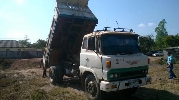 ขาย 6 ล้อดั้ม KL300 เครื่อง EH700 168 แรงม้า เฟืองท้ายใหญ่จัมโบ้ พวงมาลัยพาวเวอร์ ยางเต็มทั้ง 6 เส้น ทะเบียนเต็มพรัอมโอน ขาย 6 ล้อดั้ม KL300 เครื่อง EH700 168 แรงม้า เฟืองท้ายใหญ่จัมโบ้ พวงมาลัยพาวเวอร์ ยางเต็มทั้ง 6 เส้น ทะเบียนเต็มพรัอมโอน