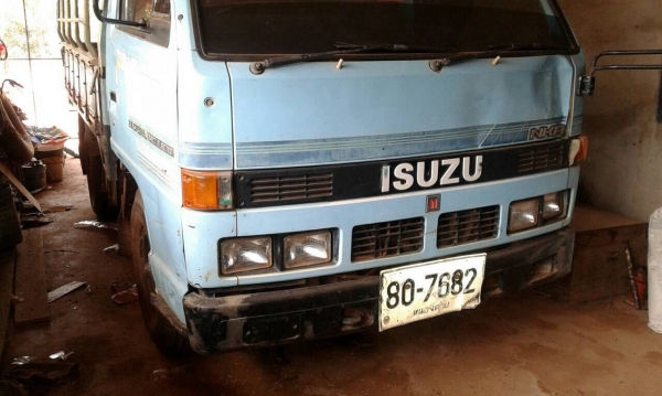 ฝากขายรถ 4 ล้อ NKR เครื่อง 4JB1 88 แรงม้า รถห้างแท้จดทะเบียนปี 41 คัสซีสวยตลอดเส้น เกียร์สั้น ทะเบียนพร้อมโอนครับ ฝากขายรถ 4 ล้อ NKR เครื่อง 4JB1 88 แรงม้า รถห้างแท้จดทะเบียนปี 41 คัสซีสวยตลอดเส้น เกียร์สั้น ทะเบียนพร้อมโอนครับ