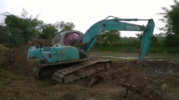 ขายแบคโฮ KOBE MARK V ไฟฟ้าเต็ม เครื่องแน่น ปั้มแรง เอวแน่นไม่หลวม รถใช้งานอยู่ทุกวัน เอกสารใบอินวอยซ์