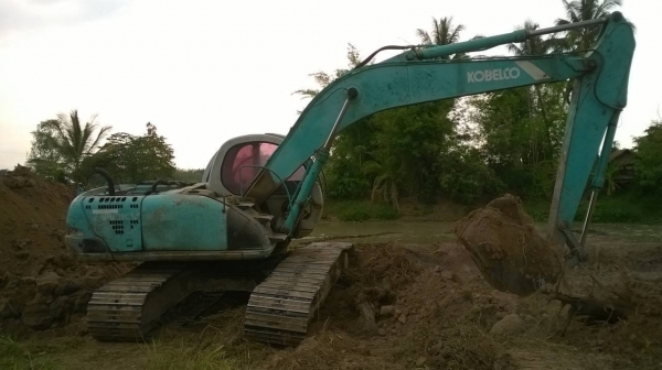 ขายแบคโฮ KOBE MARK V ไฟฟ้าเต็ม เครื่องแน่น ปั้มแรง เอวแน่นไม่หลวม รถใช้งานอยู่ทุกวัน เอกสารใบอินวอยซ์