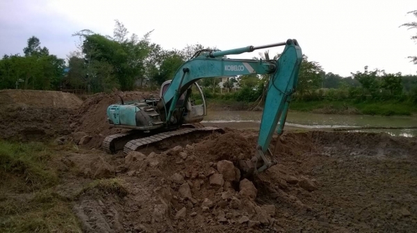 ขายแบคโฮ KOBE MARK V ไฟฟ้าเต็ม เครื่องแน่น ปั้มแรง เอวแน่นไม่หลวม รถใช้งานอยู่ทุกวัน เอกสารใบอินวอยซ์