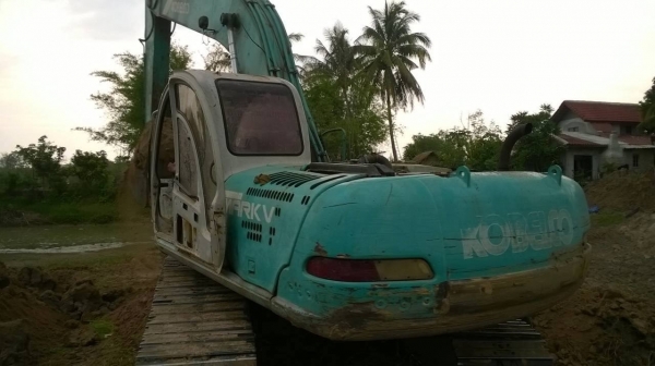 ขายแบคโฮ KOBE MARK V ไฟฟ้าเต็ม เครื่องแน่น ปั้มแรง เอวแน่นไม่หลวม รถใช้งานอยู่ทุกวัน เอกสารใบอินวอยซ์