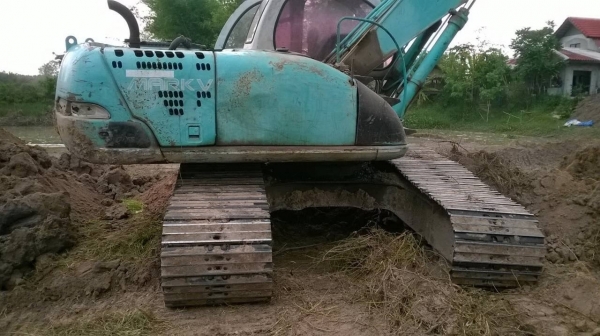 ขายแบคโฮ KOBE MARK V ไฟฟ้าเต็ม เครื่องแน่น ปั้มแรง เอวแน่นไม่หลวม รถใช้งานอยู่ทุกวัน เอกสารใบอินวอยซ์