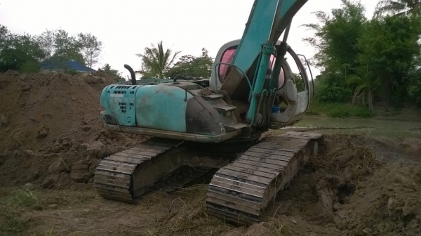 ขายแบคโฮ KOBE MARK V ไฟฟ้าเต็ม เครื่องแน่น ปั้มแรง เอวแน่นไม่หลวม รถใช้งานอยู่ทุกวัน เอกสารใบอินวอยซ์