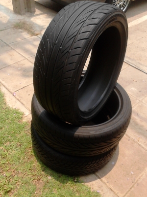 205/45R17  ต่างยี่ห้อ มี 3 เส้น tel.081-427-3941