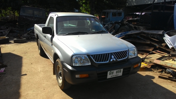 ขายรถกระบะ Mitsubishi Strada พวงมาลัย ธรรมดา เครื่องดี สภาพสวย พร้อมใช้งาน