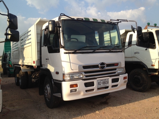 ขาย HINO PROFIA เครื่อง P11C 320 แรงม้าระบบน้ำมัน กระบะดั้มพ์ดิน ยาว 6 เมตร กว้าง 2.50 เมตร สูง 1.50 เมตร ใหม่ทั้งคัน พร้อมทะเบียน