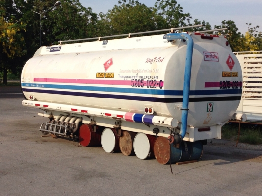 ถังน้ำมัน รถบรรทุก