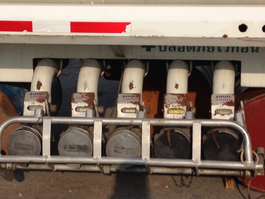 ถังน้ำมัน รถบรรทุก