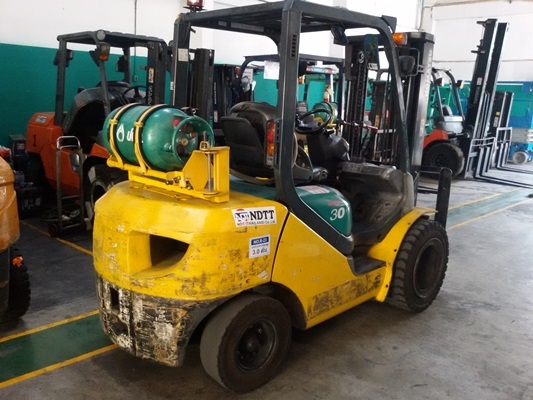 ขาย Komatsu FG30T-16 ฟอร์คลิฟท์ 3ตัน เบนซิน+LPG เสา 3เมตร ติดต่อ 098-246-3778 , 089-062-8275 น๊อค