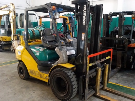 ขาย Komatsu FG30T-16 ฟอร์คลิฟท์ 3ตัน เบนซิน+LPG เสา 3เมตร ติดต่อ 098-246-3778 , 089-062-8275 น๊อค
