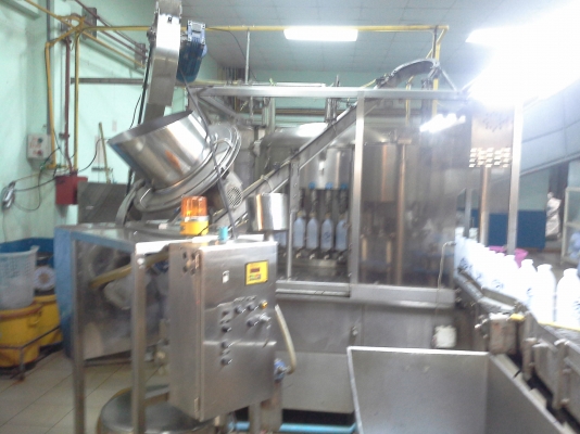 เครื่องบรรจุน้ำดื่ม ล้างขวด ปิดฝา ระบบโรตารี โชว์ดาว โรต้าแพ็ค กำลังการผลิต 6 ล้านขวด/เดือน จำนวน 1 ไลน์ผลิต เครื่องจักรพร้อมใช้งาน