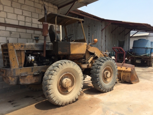 ขายรถตักดิน JH-30 แขนยาว ใช้งานอยู่