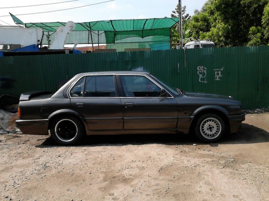 ขายBMW 318i  ราคา29,000
