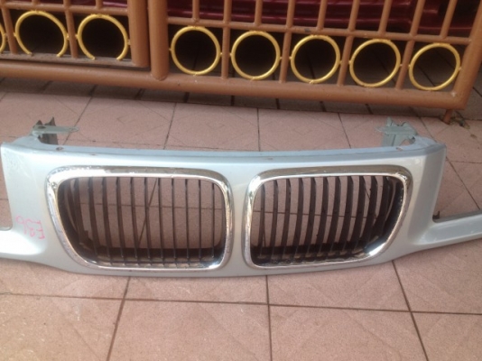 กระจังหน้า BMW E36 เเท้ของเก่าญี่ปุ่นสภาพสวย