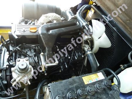 จำหน่ายรถ Forklift KOMATSU FD25T-12