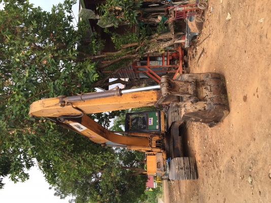 รถแบคโค