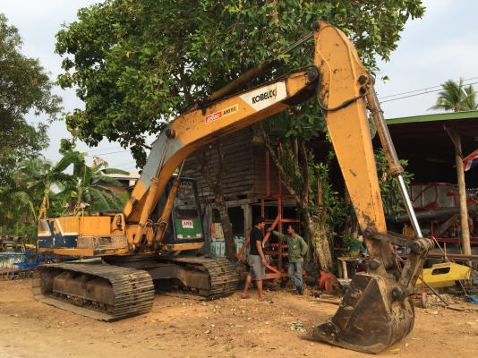 รถแบคโค