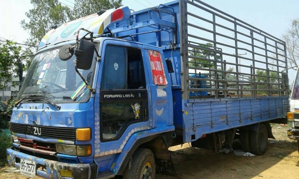 ขาย6ล้อ อีซูซุร็อกกี้195แรง พ.เพาเวอร์ เบรกทิฟฟี่ ยาว6.20เมตร เครื่องดี คัชซีสวย ยางดี สภาพพร้อมใช้งาน เอกสารพร้อมโอน สนใจโทร0908588220คุณนะ 093-3258446คุณบิวตี้ ID:narong498 หรือ www.truck.in.th/498 หรือfb:ณรงค์ ซื้อขายรถมือสอง (เว็บไซต์ส่วนตัว)