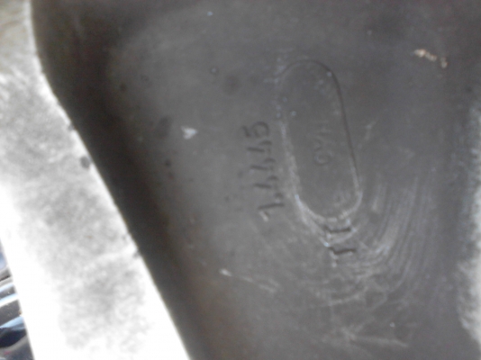 แม็ก ขอบ 17 ขนาด 6 รู มี 1 ใบ tel.081-427-3941 แม็ก ขอบ 17 ขนาด 6 รู มี 1 ใบ tel.081-427-3941