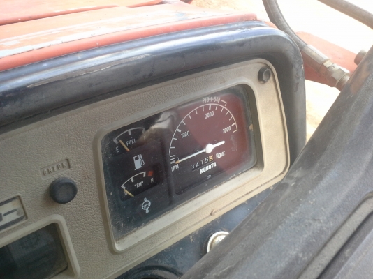 รถไถนาคูโบต้า 4wd ขับเคลื่อนสี่ล้อรถบ้านเดิมๆ ลดเหลือ 85,000  บาท