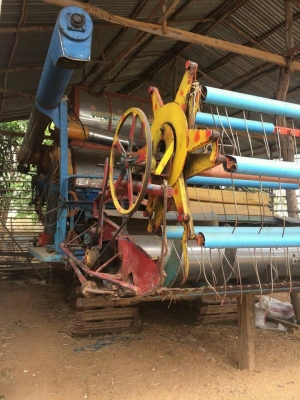 ขายรถเกี่ยวข้าวไทยเจริญ อุ้ม2.5ตัน เครื่องHO7D 195เทอร์โบ ปั้ม22ไดกิ้น ตัวเดิน12HT โช่และโลเลอร์ใหม่ พึ่งเกี่ยว 400กว่าไร่ สนใจโทร 090-8588220คุณนะ ID:narong498 หรือ www.truck.in.th/498 หรือfb:ณรงค์ ซื้อขายรถมือสอง (เว็บไซต์ส่วนตัว)