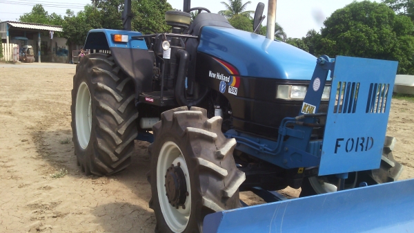 ขายรถไถFORD  NEWHOLLAND  รุ่นTS90  กรองใหญ่รถปี05 เอกสารใบอินวอย