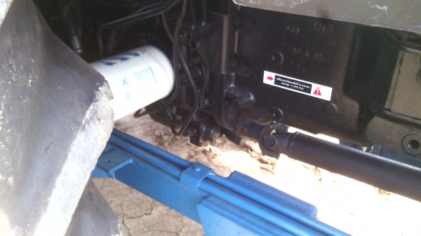 ขายรถไถFORD  NEWHOLLAND  รุ่นTS90  กรองใหญ่รถปี05 เอกสารใบอินวอย