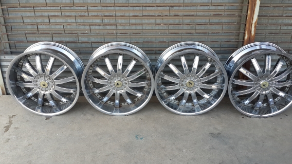 ขอบ 20 6รู โครเมี่ยม แม็กเปล่าไม่มียาง ขอบ 20 6รู โครเมี่ยม แม็กเปล่าไม่มียาง