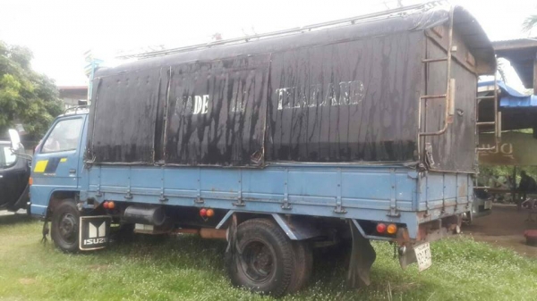 ขายรถ6ล้อ ISUZU NPR110แรง เครื่องดี แคชซีสวย ยางดี สภาพพร้อมใช้งาน เอกสารพร้อมโอน สนใจโทร 090-8588220คุณนะ 093-3258446คุณบิว ID:narong498 หรือ www.truck.in.th/498 หรือเพจFacebook ณรงค์ ซื้อขายรถมือสอง (เว็บไซต์ส่วนตัว)