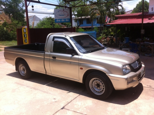 ขายด่วน ร้อนเงิน Mitsubishi Strada 2500 trubo สองประตู ราคา  105000