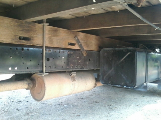 ขายISUZU NPR130ไฟทับทิม ปี47 กระบะยาว5เมตร