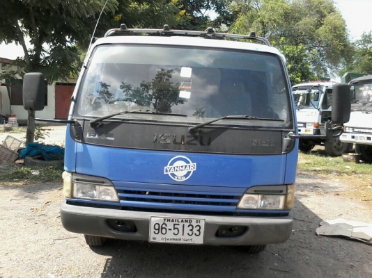ขายISUZU NPR130ไฟทับทิม ปี47 กระบะยาว5เมตร