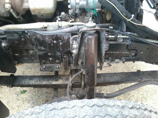 ขายISUZU NPR130ไฟทับทิม ปี47 กระบะยาว5เมตร