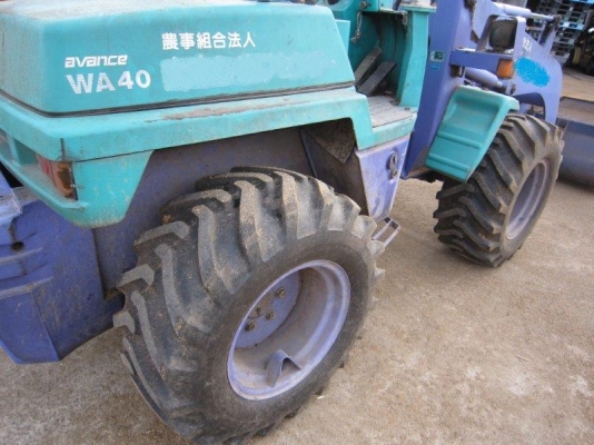 รถตัก WA40-3E  3695ชม. ปี1999  สภาพสวย หากรอของได้ 30-45 วัน ติดต่อมาได้เลยครับ