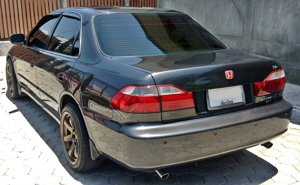 Honda Accord G6 เครื่อง V6 สูบ 3000 cc. Honda Accord G6 เครื่อง V6 สูบ 3000 cc.